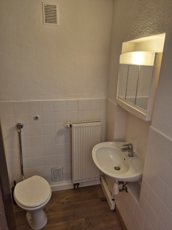 Bad1 Etagenwohnung Ludwigshafen